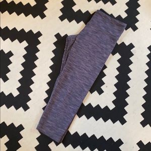Lululemon wunder under crop.  Size 6